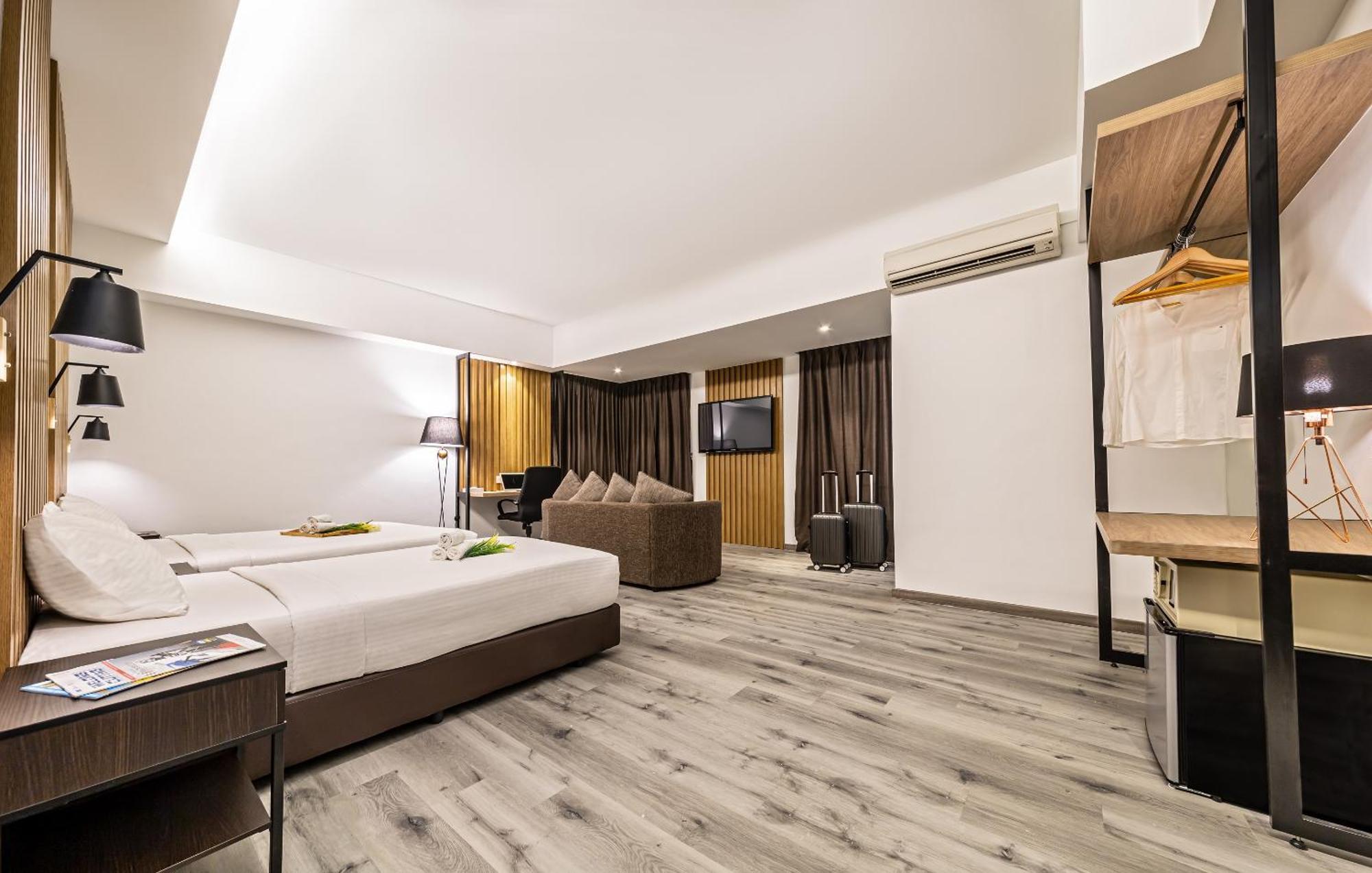 Thy Executive Hotel Johor Bahru Exterior foto