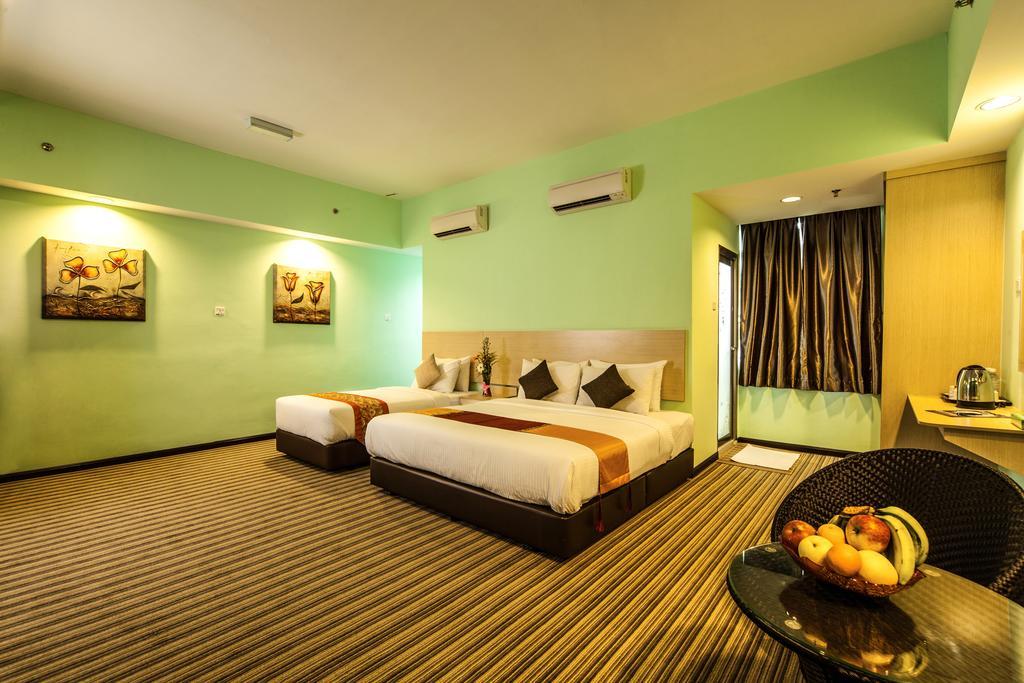 Thy Executive Hotel Johor Bahru Habitación foto